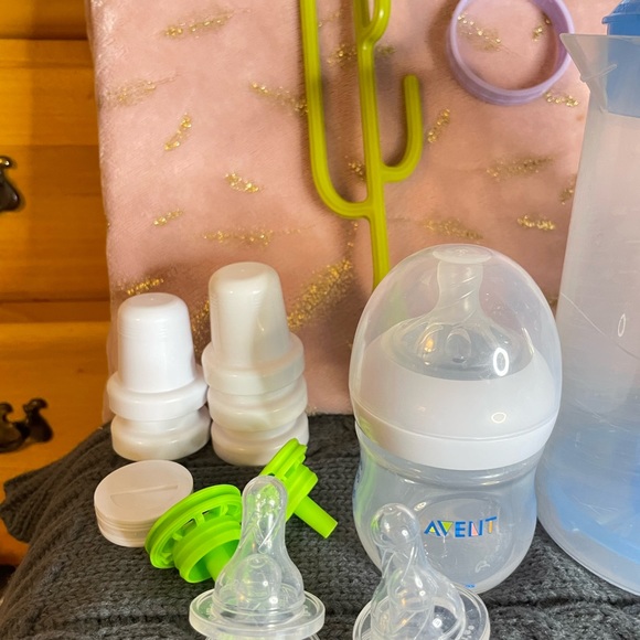 BABY BOTTLE LOT - Picture 3 of 7